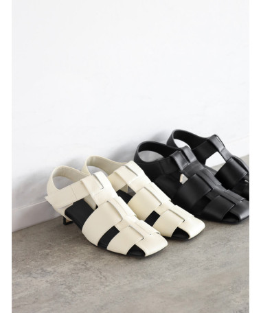 nouerxサンダル/ミュール